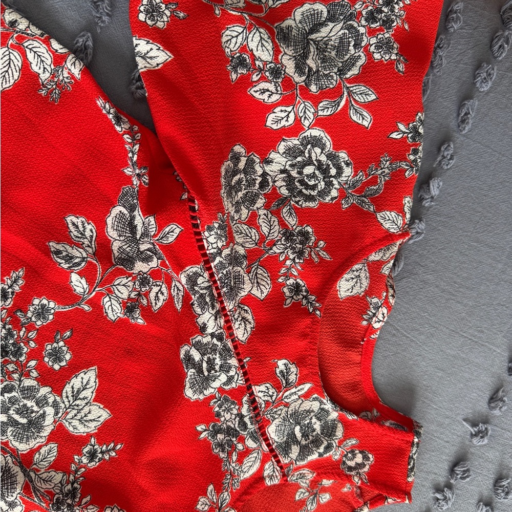 Women's Floral Top Bundle - Red and Yellow - Picture 4 of 8